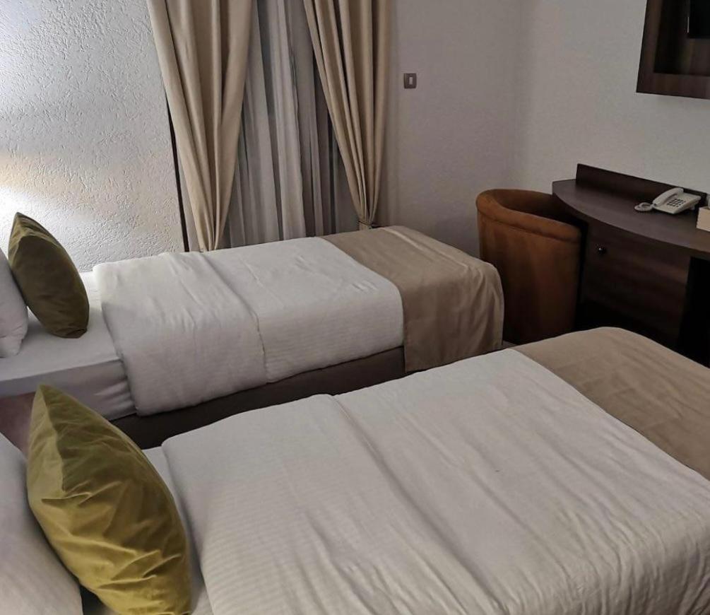Hotel Ideall Podgoriçe Dış mekan fotoğraf