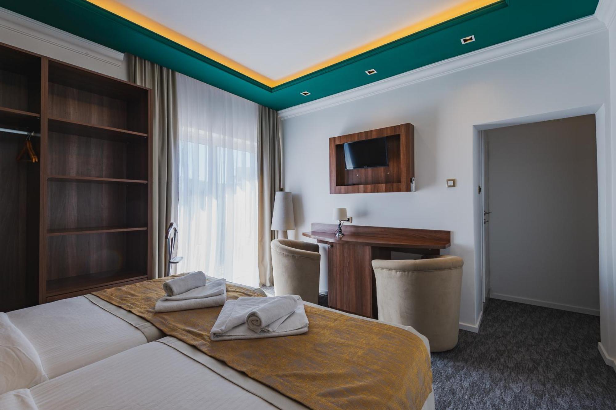 Hotel Ideall Podgoriçe Dış mekan fotoğraf