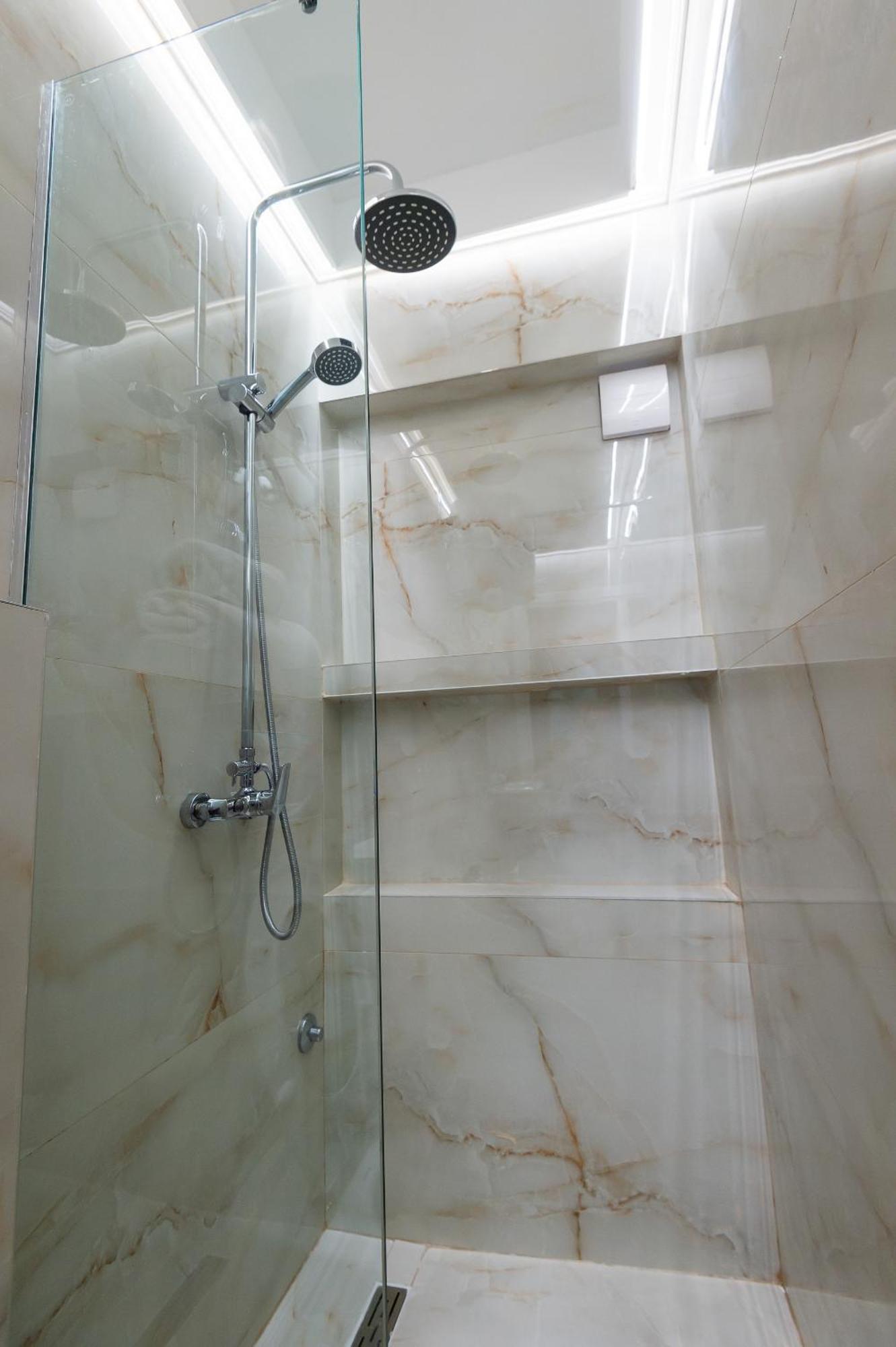 Hotel Ideall Podgoriçe Dış mekan fotoğraf