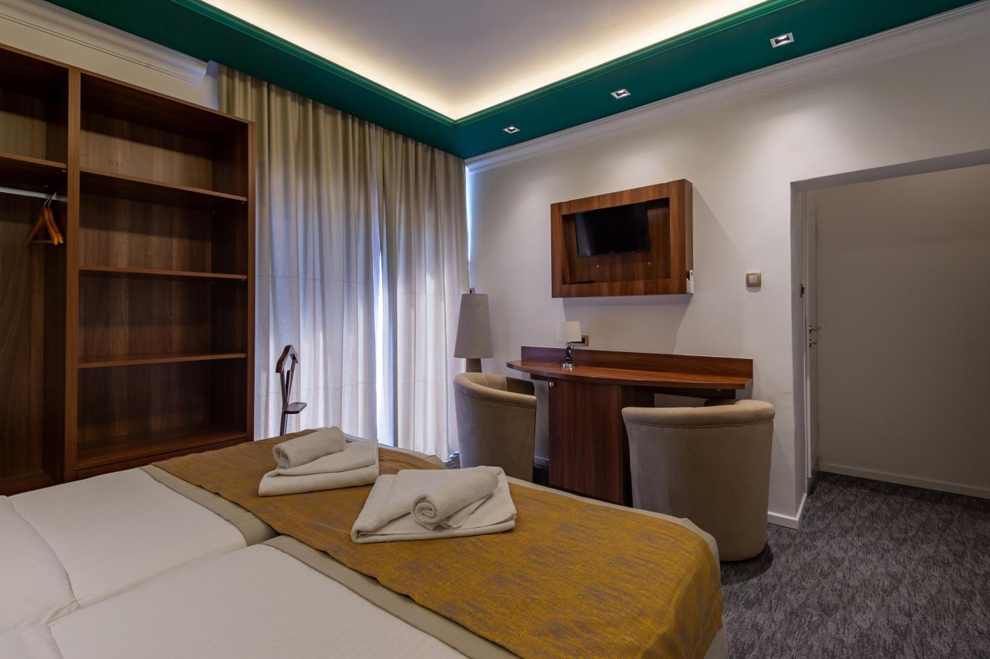 Hotel Ideall Podgoriçe Dış mekan fotoğraf