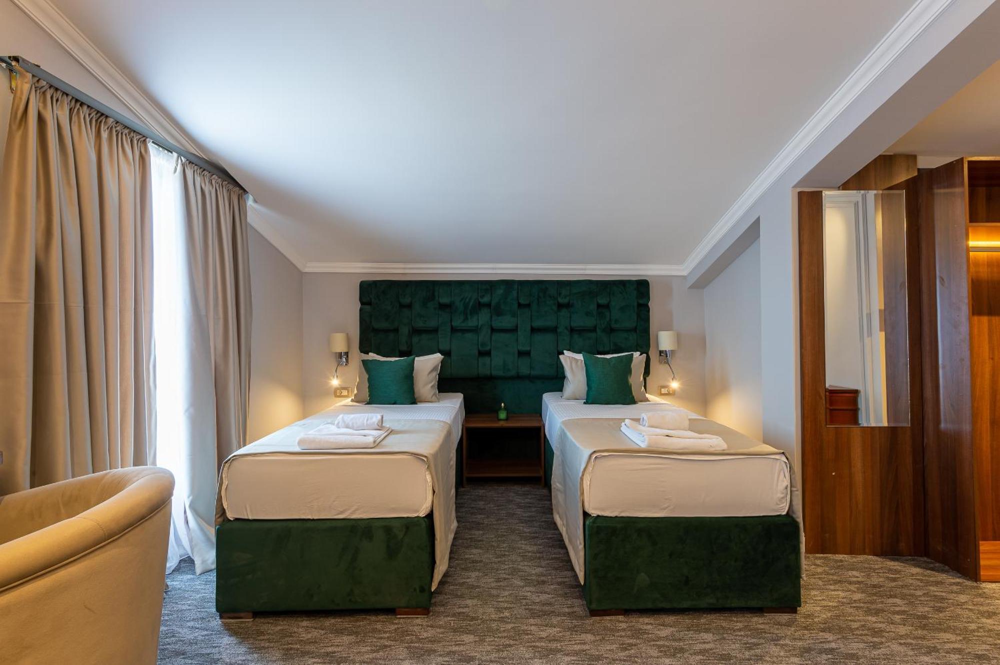 Hotel Ideall Podgoriçe Dış mekan fotoğraf