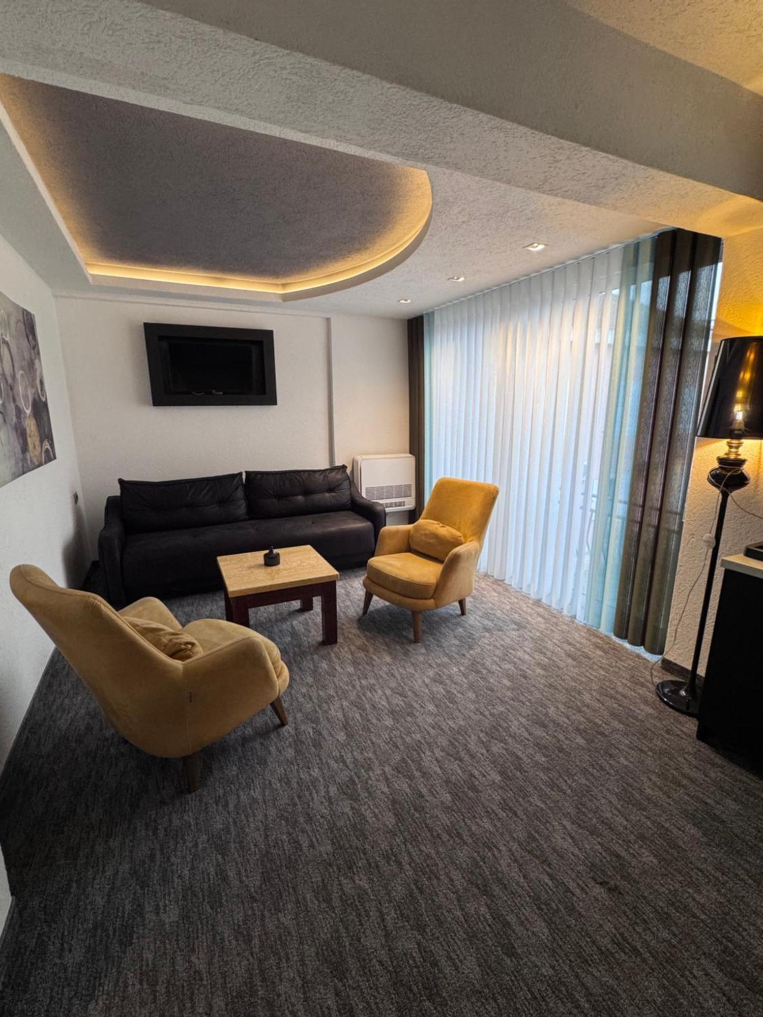 Hotel Ideall Podgoriçe Dış mekan fotoğraf